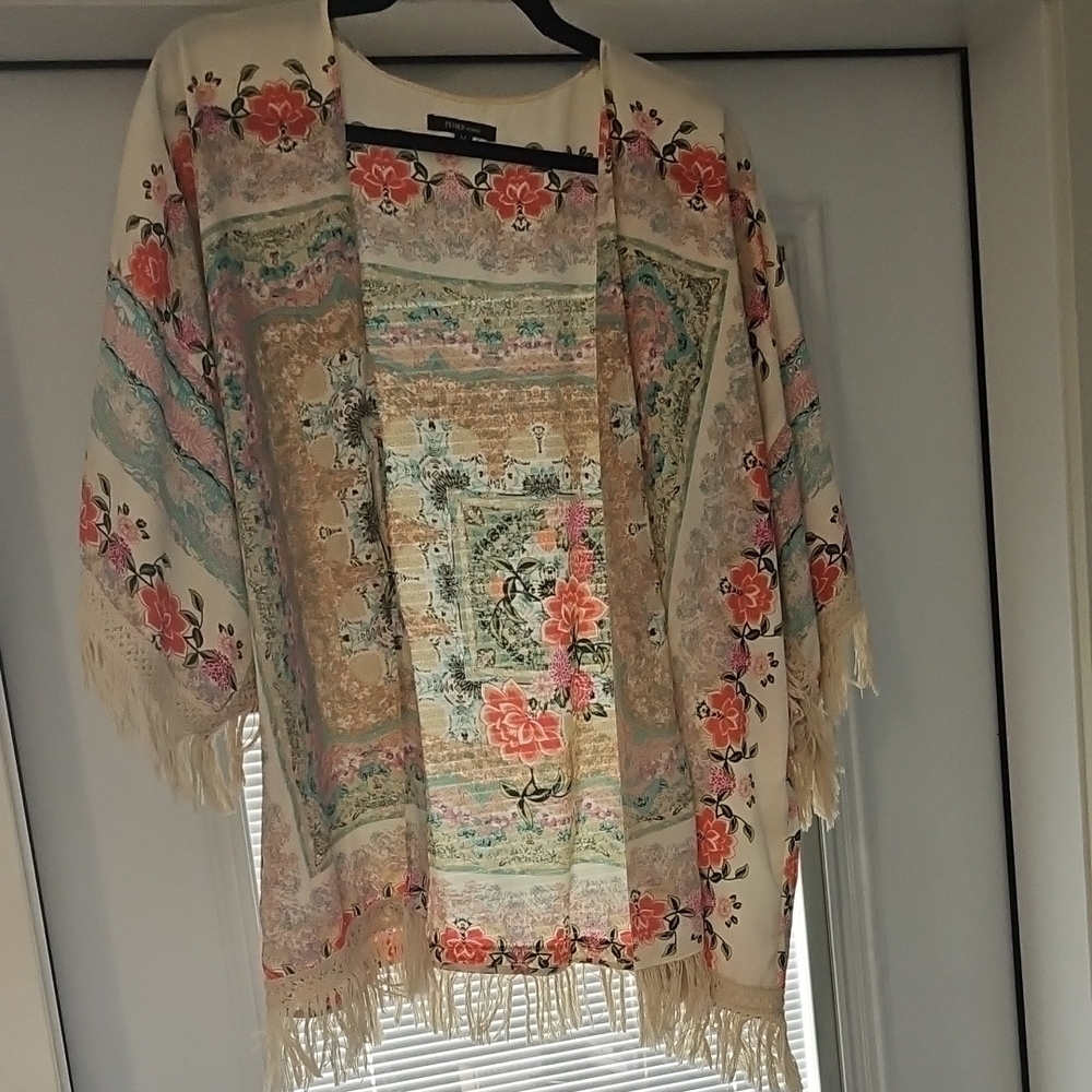 Esther Woman Floral Kimono with Fringe